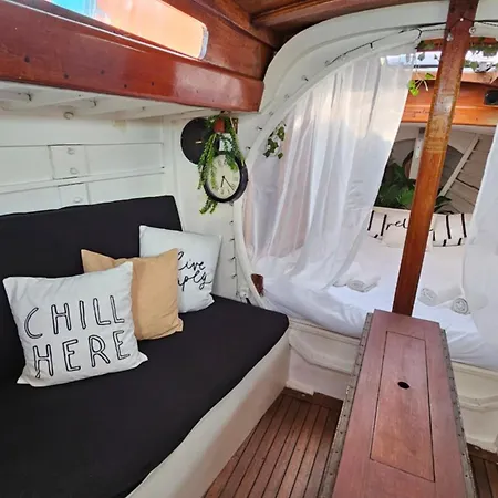 Hotel na wodzie Alpha - Boat House