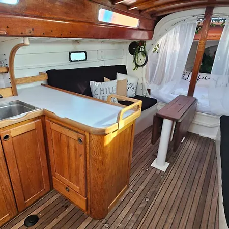 Alpha - Boat House